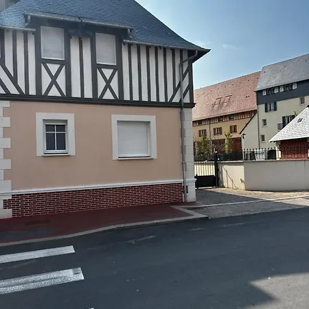 La Maison Baz Apartment Deauville